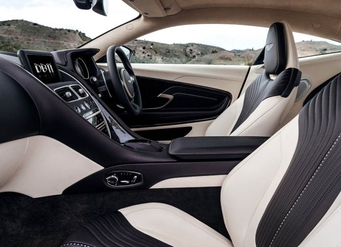 2017 Aston Martin DB11 - фотография 155 из 250