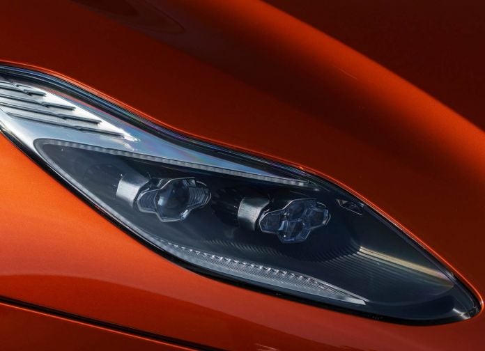 2017 Aston Martin DB11 - фотография 202 из 250