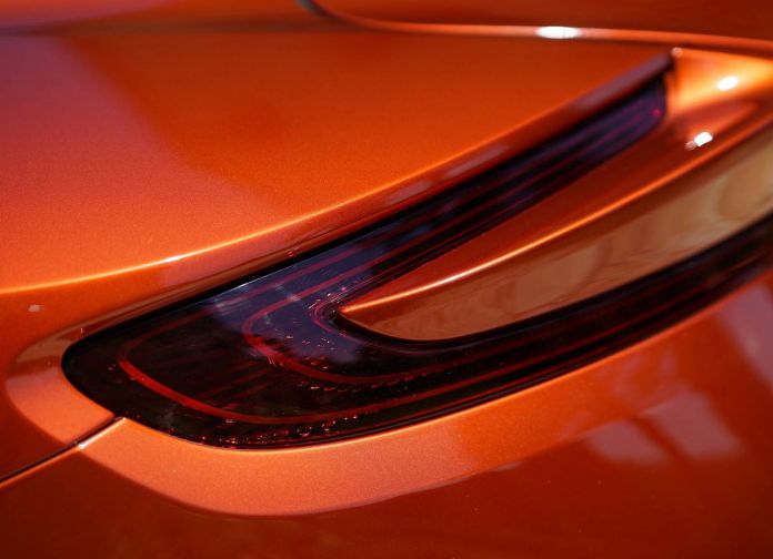 2017 Aston Martin DB11 - фотография 204 из 250