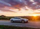 aston_martin_2017_db11_lightning_sliver_073.jpg