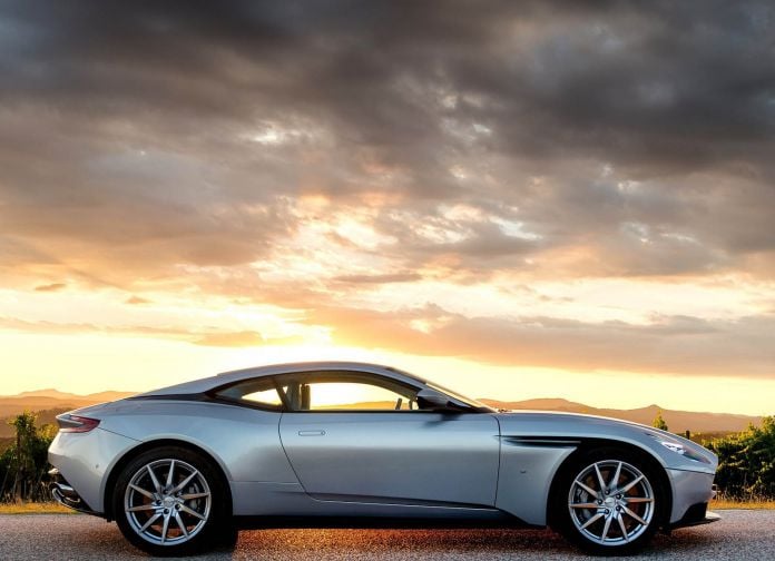 2017 Aston Martin DB11 Lightning Sliver - фотография 74 из 151