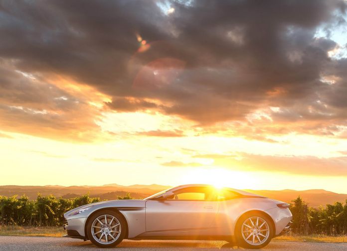 2017 Aston Martin DB11 Lightning Sliver - фотография 77 из 151