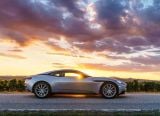 aston_martin_2017_db11_lightning_sliver_081.jpg