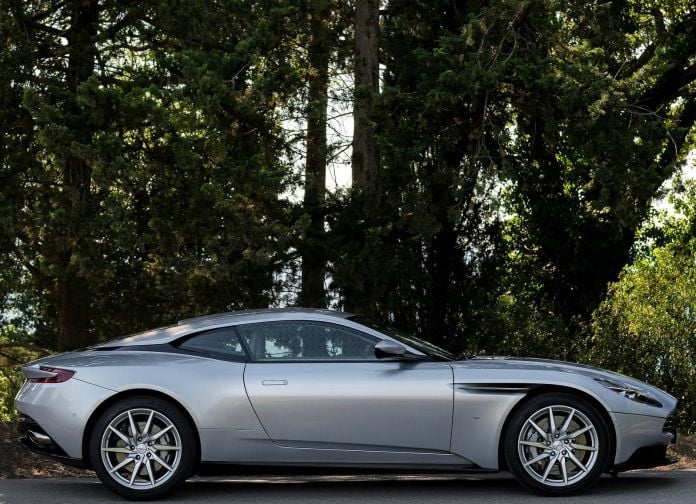 2017 Aston Martin DB11 Lightning Sliver - фотография 88 из 151