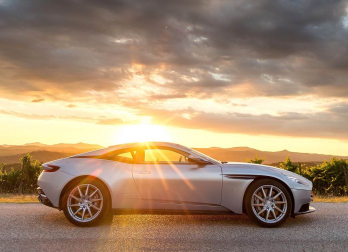 2017 Aston Martin DB11 Lightning Sliver - фотография 90 из 151