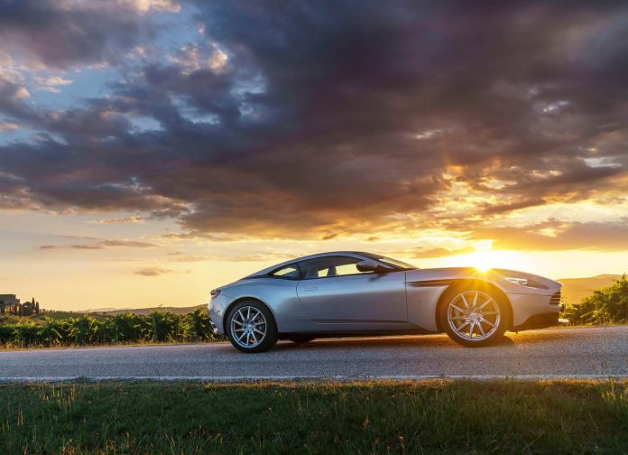 2017 Aston Martin DB11 Lightning Sliver - фотография 93 из 151