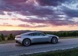 aston_martin_2017_db11_lightning_sliver_094.jpg
