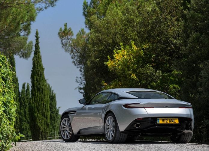 2017 Aston Martin DB11 Lightning Sliver - фотография 105 из 151