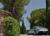 aston_martin_2017_db11_lightning_sliver_106.jpg