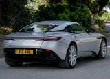 aston_martin_2017_db11_lightning_sliver_118.jpg