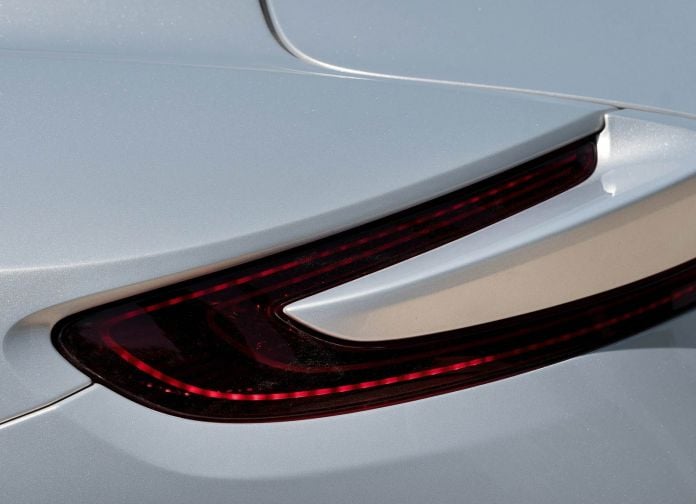 2017 Aston Martin DB11 Lightning Sliver - фотография 136 из 151