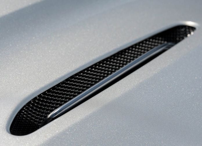 2017 Aston Martin DB11 Lightning Sliver - фотография 141 из 151