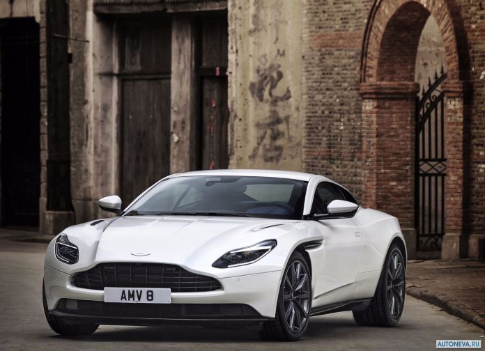 2018 Aston Martin DB11 V8 - фотография 1 из 132