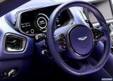 aston_martin_2018_db11_v8_010.jpg
