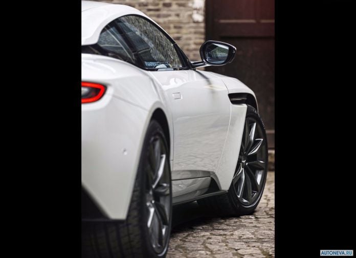 2018 Aston Martin DB11 V8 - фотография 19 из 132