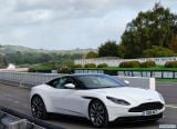 aston_martin_2018_db11_v8_032.jpg