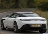 aston_martin_2018_db11_v8_065.jpg