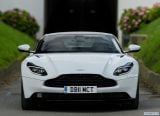 aston_martin_2018_db11_v8_073.jpg