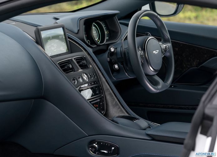 2018 Aston Martin DB11 V8 - фотография 78 из 132