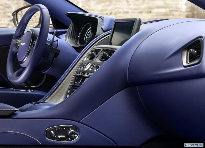 2018 Aston Martin DB11 V8 - фотография 79 из 132