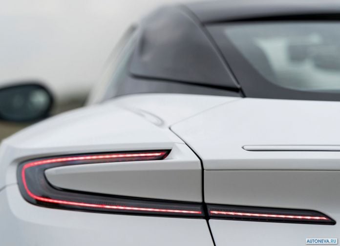 2018 Aston Martin DB11 V8 - фотография 110 из 132