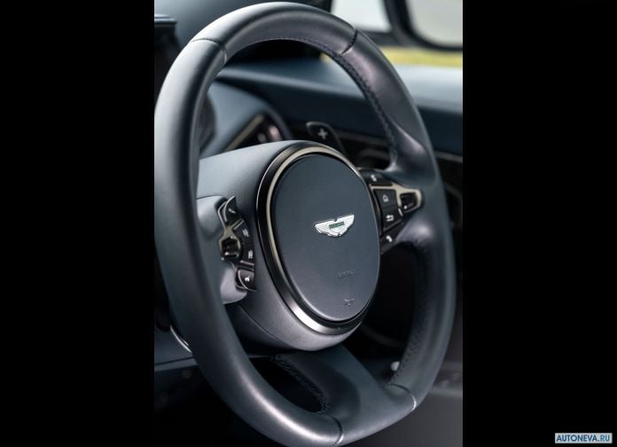 2018 Aston Martin DB11 V8 - фотография 125 из 132