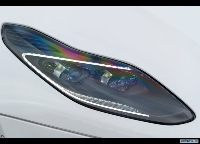 2018 Aston Martin DB11 V8 - фотография 128 из 132