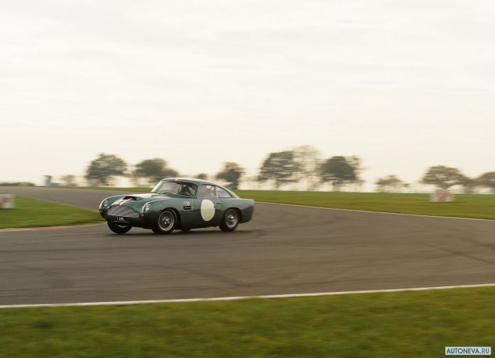2018 Aston Martin DB4 GT Continuation - фотография 42 из 146