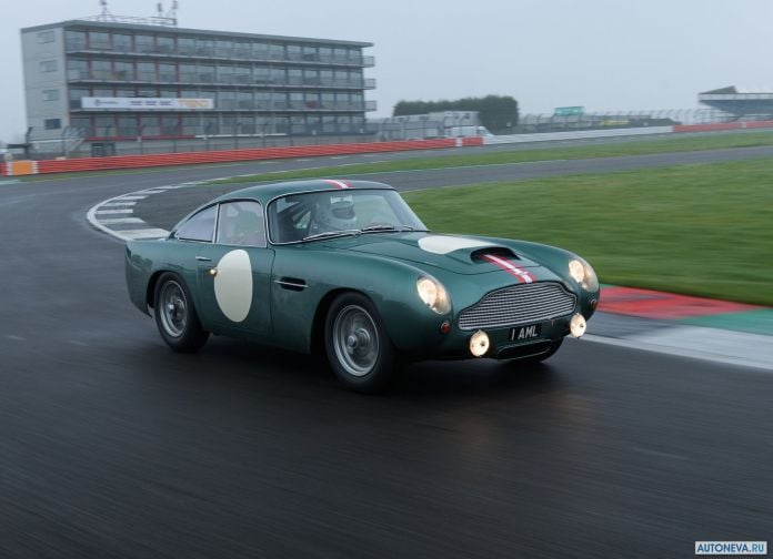 2018 Aston Martin DB4 GT Continuation - фотография 44 из 146