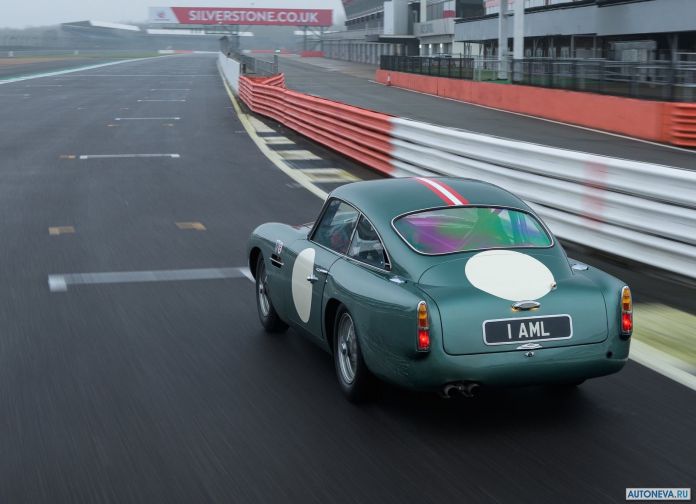 2018 Aston Martin DB4 GT Continuation - фотография 50 из 146