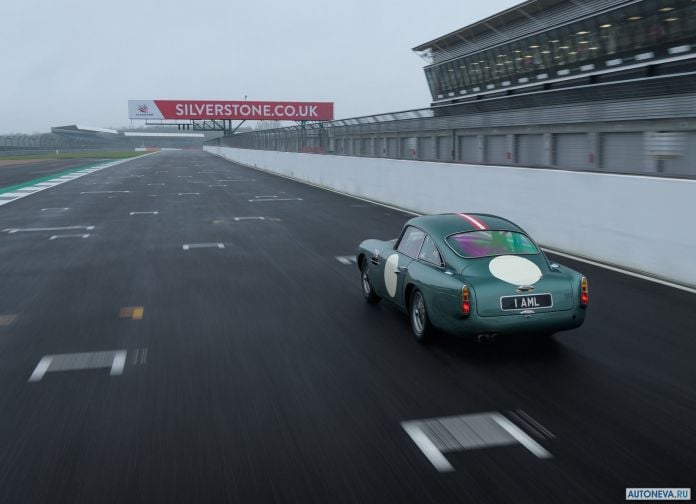 2018 Aston Martin DB4 GT Continuation - фотография 51 из 146