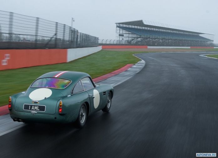 2018 Aston Martin DB4 GT Continuation - фотография 61 из 146