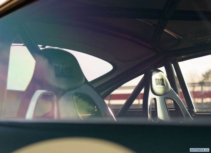 2018 Aston Martin DB4 GT Continuation - фотография 79 из 146