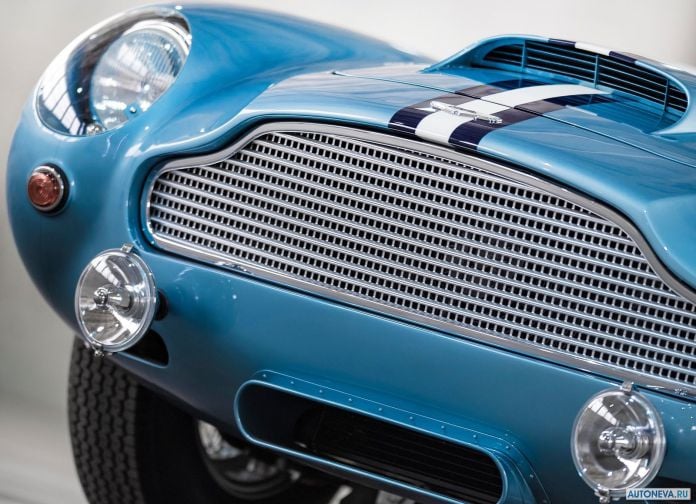 2018 Aston Martin DB4 GT Continuation - фотография 85 из 146