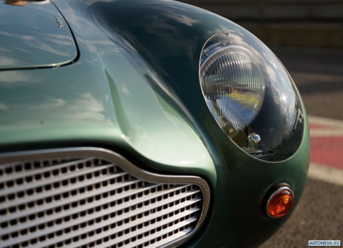 2018 Aston Martin DB4 GT Continuation - фотография 86 из 146