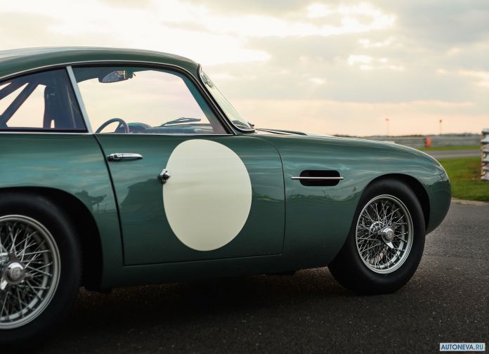 2018 Aston Martin DB4 GT Continuation - фотография 91 из 146