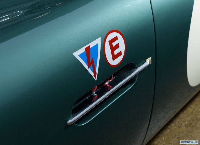 2018 Aston Martin DB4 GT Continuation - фотография 98 из 146