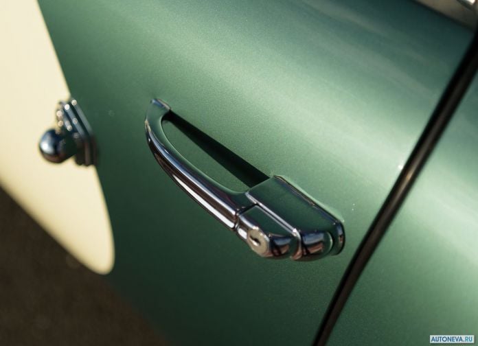 2018 Aston Martin DB4 GT Continuation - фотография 104 из 146