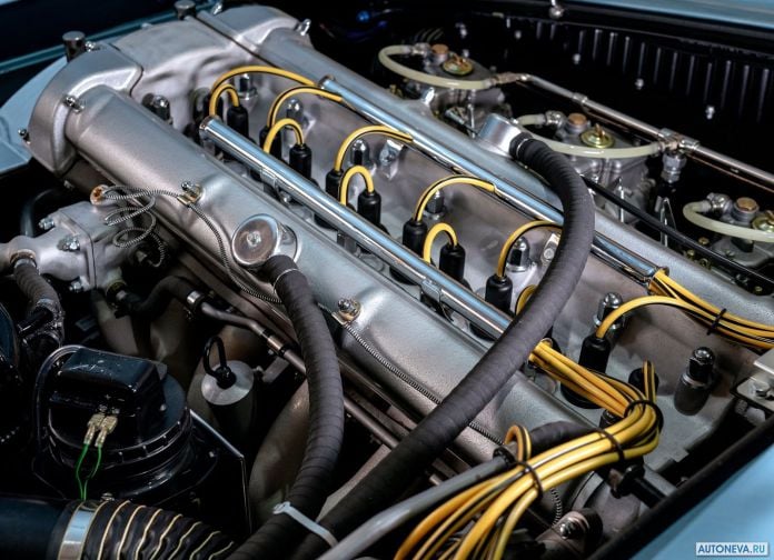 2018 Aston Martin DB4 GT Continuation - фотография 127 из 146