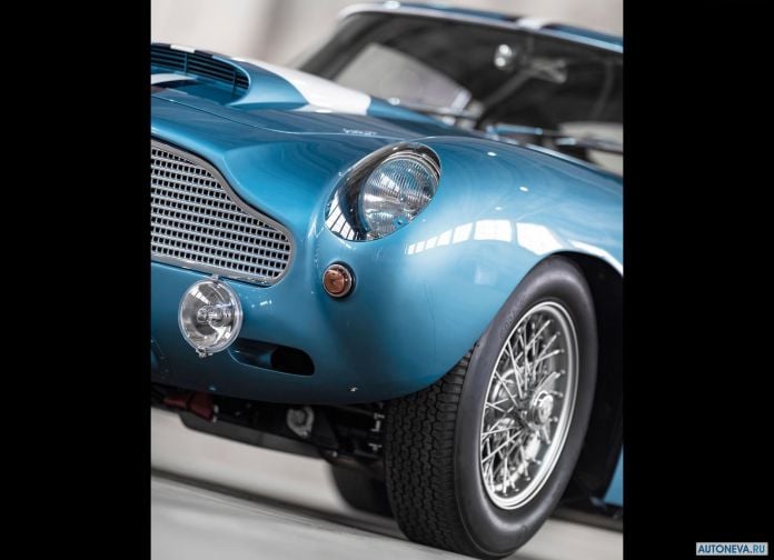 2018 Aston Martin DB4 GT Continuation - фотография 135 из 146