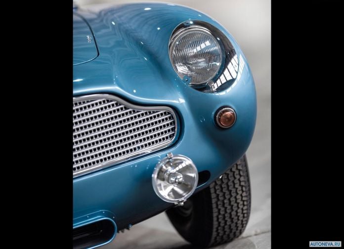 2018 Aston Martin DB4 GT Continuation - фотография 136 из 146