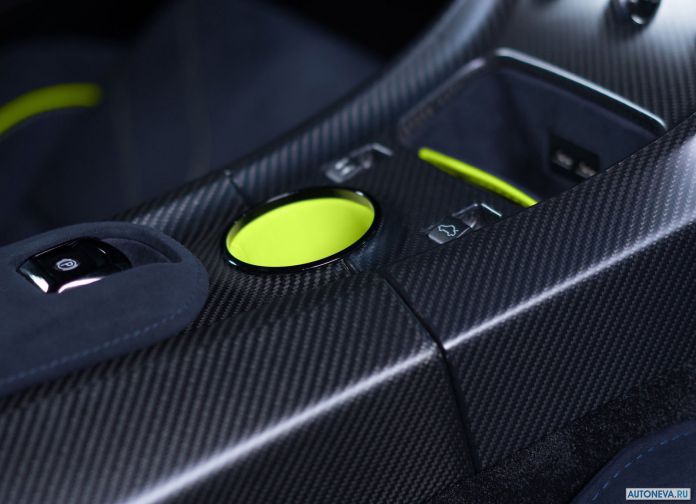 2018 Aston Martin Rapid AMR - фотография 16 из 28