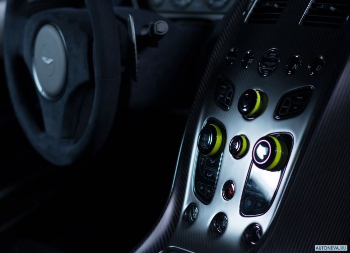 2018 Aston Martin Rapid AMR - фотография 18 из 28