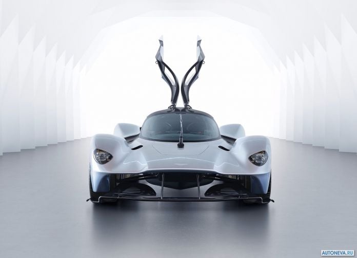 2018 Aston Martin Valkyrie - фотография 12 из 19