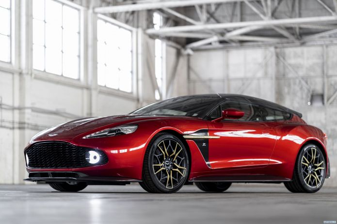 2018 Aston Martin Vanquish Zagato Shooting Brake UK - фотография 1 из 25