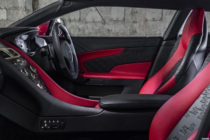 2018 Aston Martin Vanquish Zagato Shooting Brake UK - фотография 14 из 25