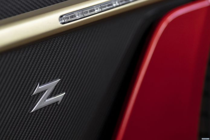 2018 Aston Martin Vanquish Zagato Shooting Brake UK - фотография 23 из 25
