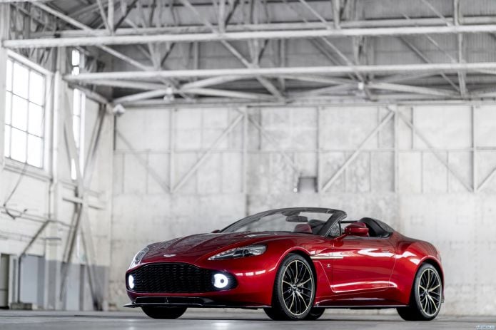 2018 Aston Martin Vanquish Zagato Speedster UK - фотография 2 из 31