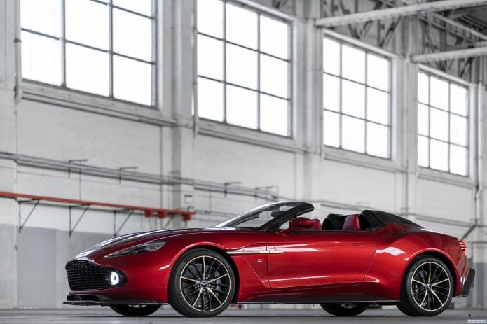 2018 Aston Martin Vanquish Zagato Speedster UK - фотография 4 из 31