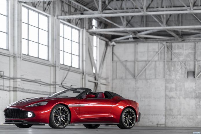 2018 Aston Martin Vanquish Zagato Speedster UK - фотография 5 из 31